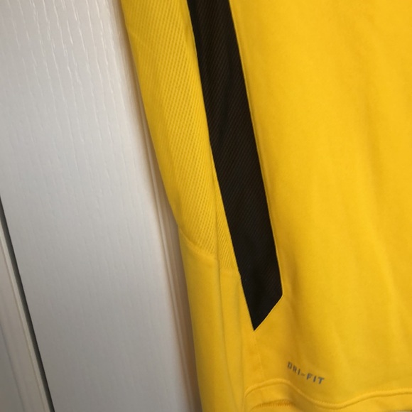 Livestrong Dri-Fit tee - Picture 3 of 7